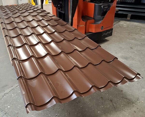 Teglstens profil Brun Ral 8028, 0,5mm, 16 stk B 1,10 x L 5,70 m = 100 m² inkl. Palle